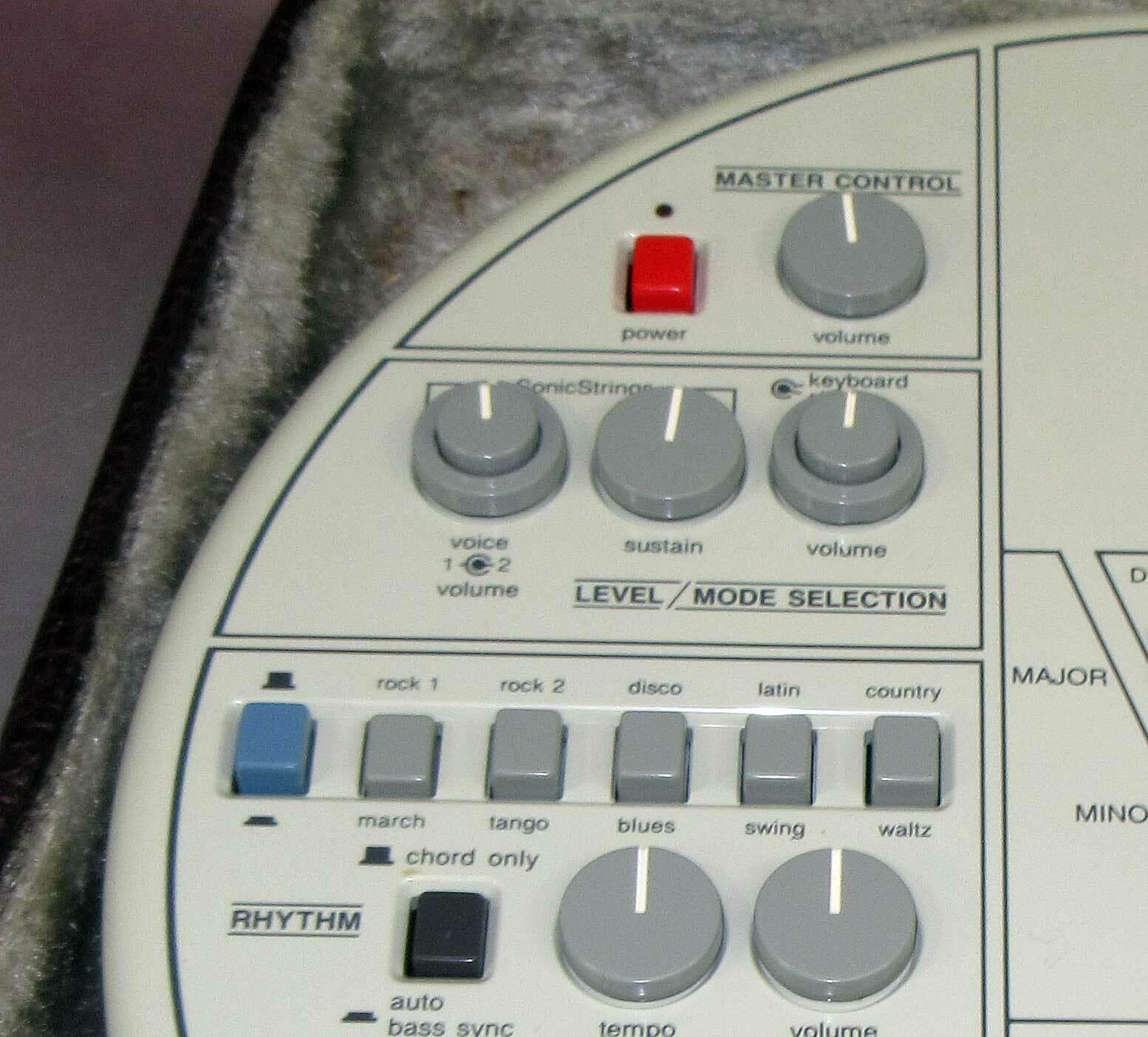 Suzuki Omnichord OM 84 System Two w\/ Hard Case Power Supply Manual TESTED! WORKS - John Pierce Auto Care