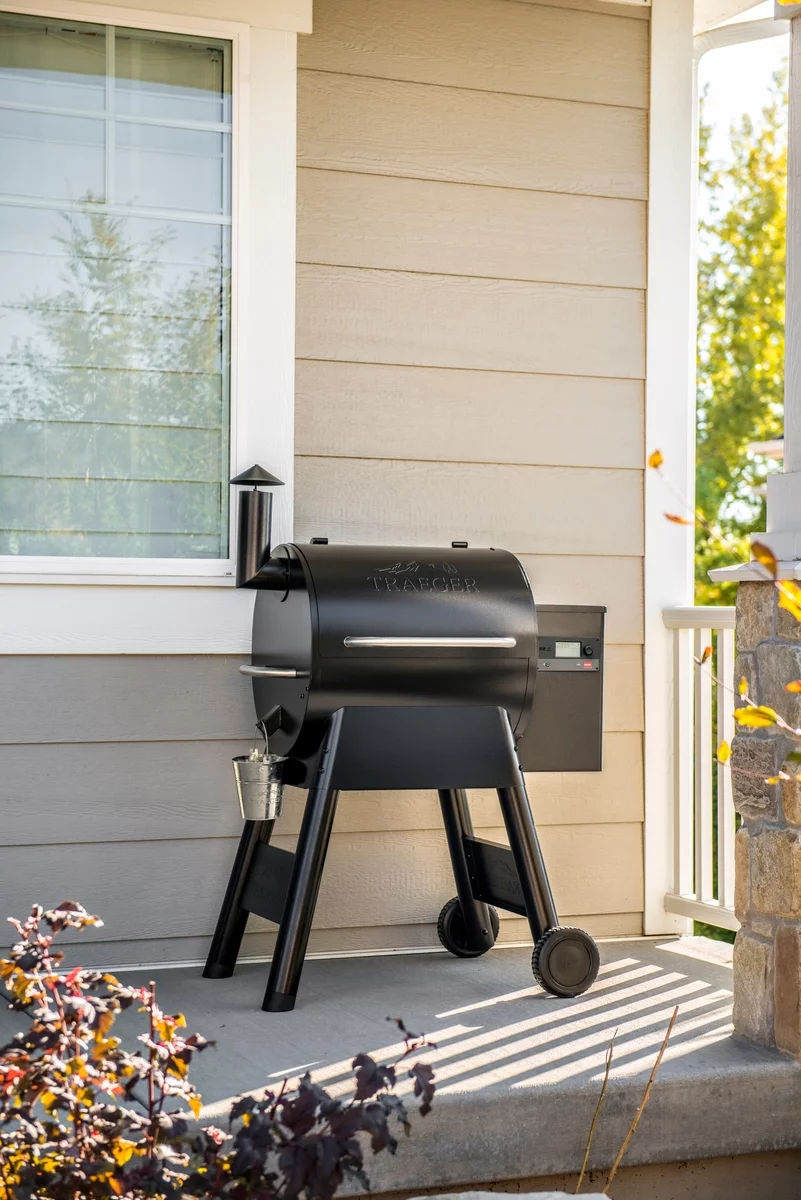 Traeger Pro Series 575 Wood Pellet Grill - John Pierce Auto Care